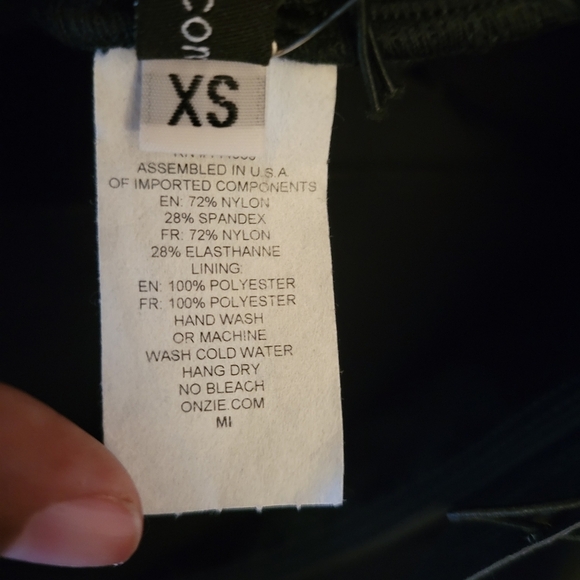 Onzie Capri Pant Size XS NWT - Picture 6 of 6